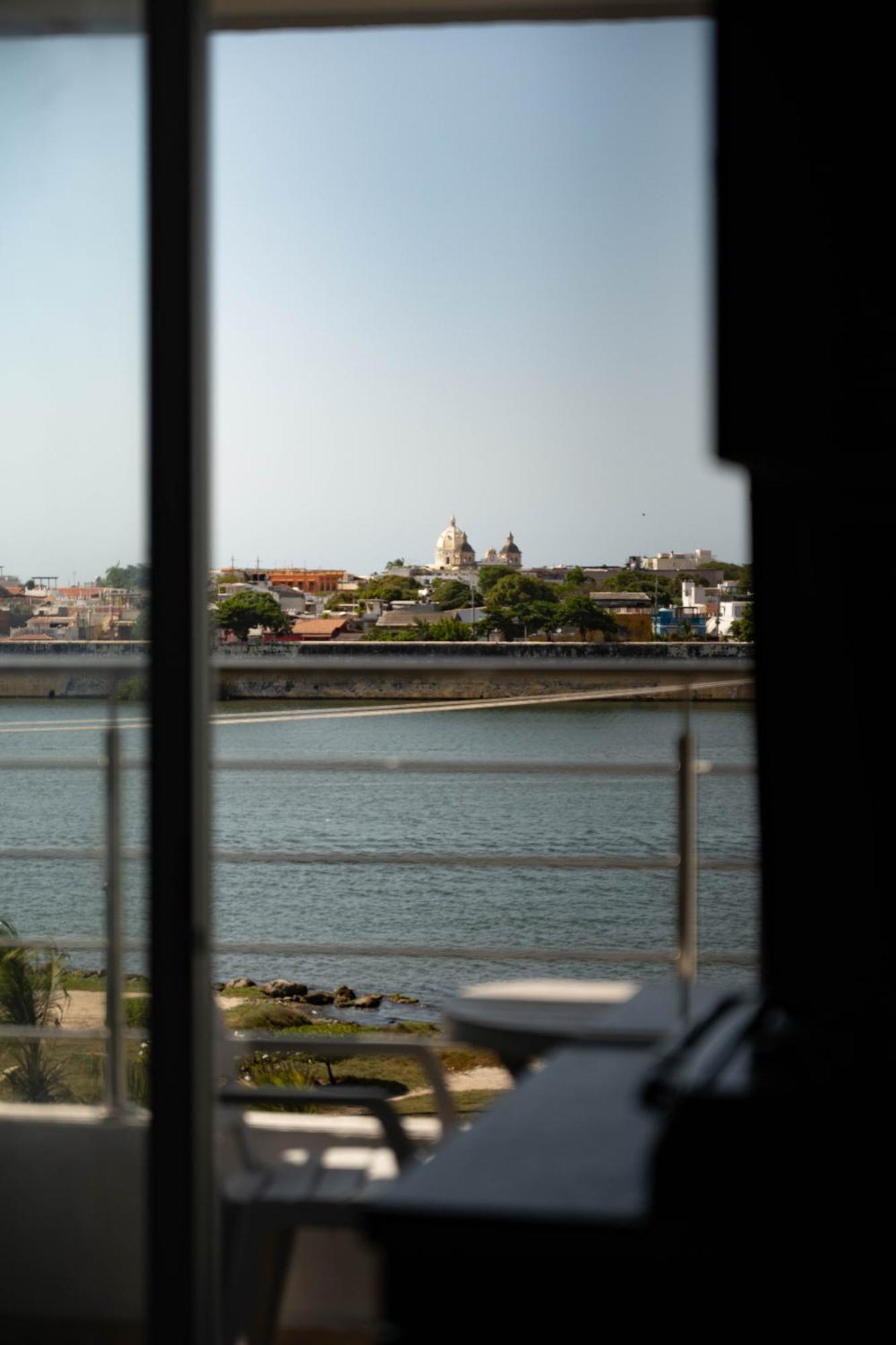 Bahia 79 Apartasuites Cerca Al Centro Cartagena  Exterior foto