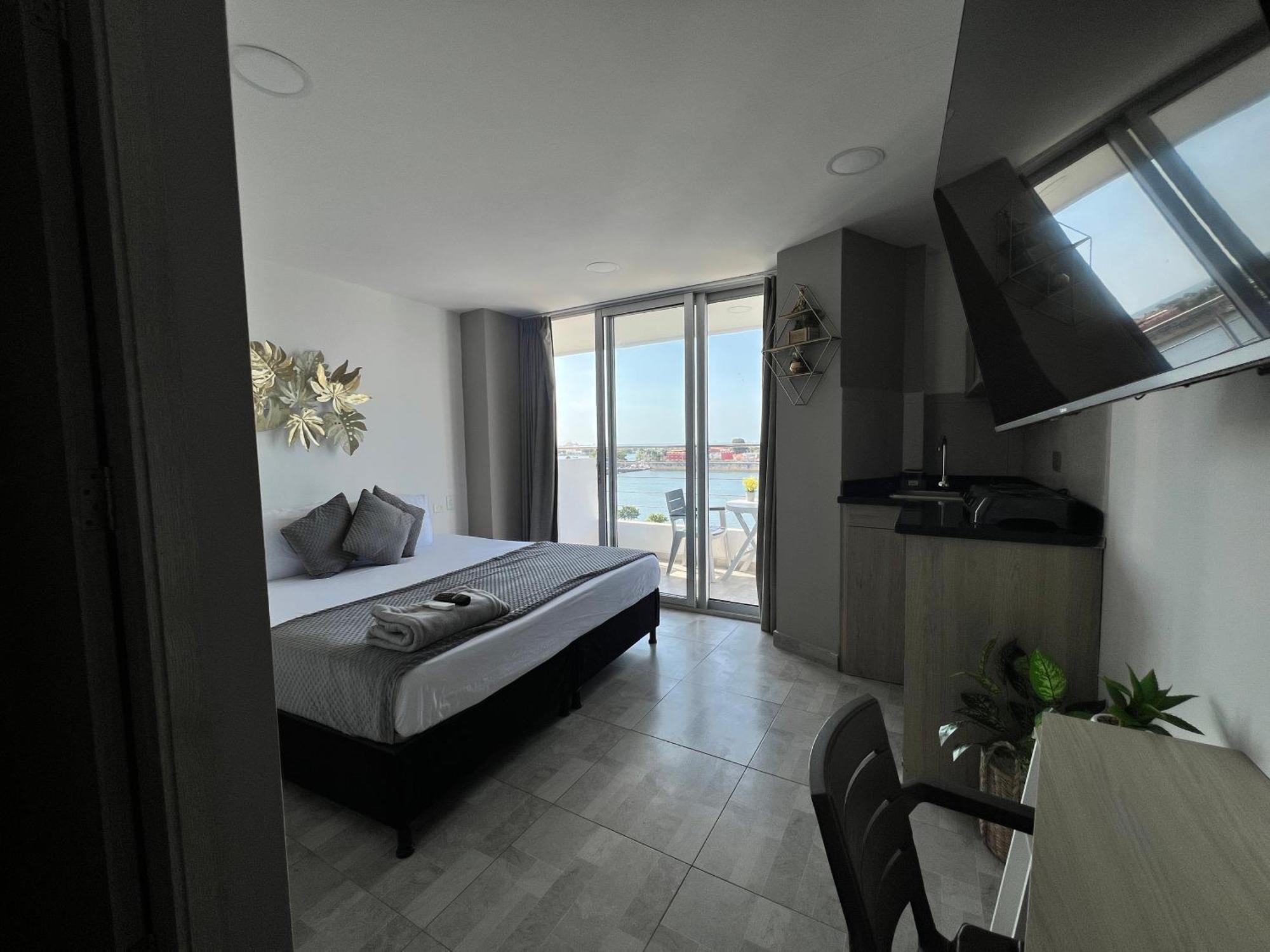 Bahia 79 Apartasuites Cerca Al Centro Cartagena  Exterior foto